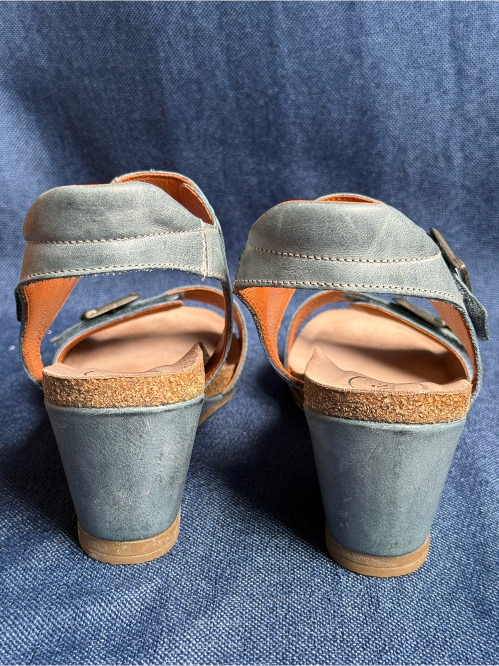 NWOT 2021 Taos Buckle Up Slate Blue Leather Cork Wedge Comfort Sandals EU 39 US